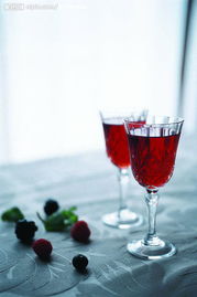 水為舟，脂為岸 科學飲水時間表，助力健康減重之旅