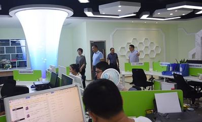 湖北省中小企業服務中心副主任王建華一行蒞臨宜昌云計算孵化器考察，聚焦宜昌軟件開發產業發展